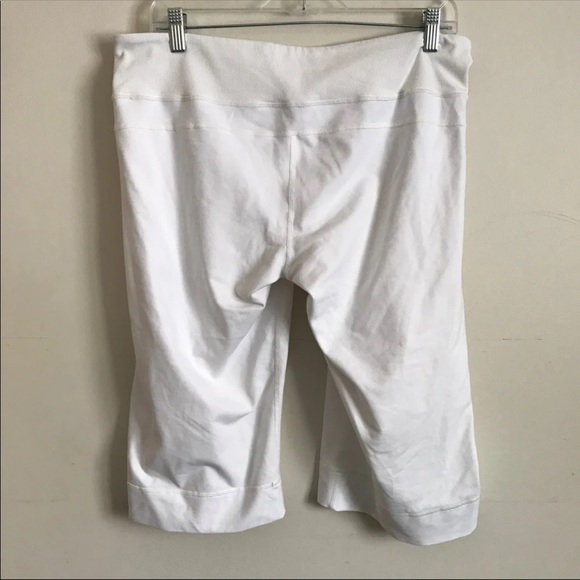 Lululemon Capri size 12 - Picture 2 of 3
